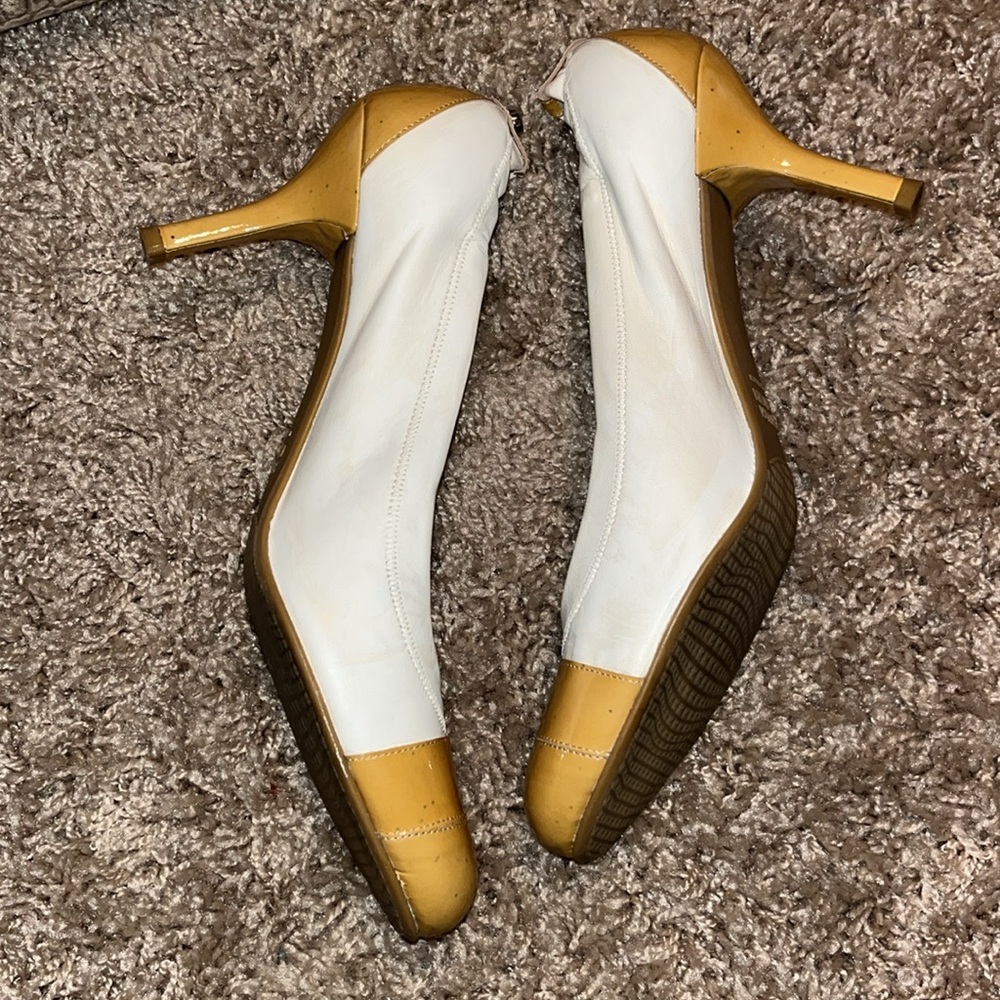 Simply Stuart Weitzmans! - Picture 3 of 11